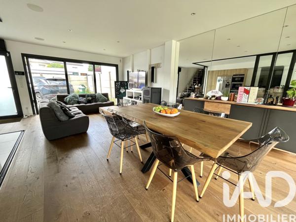 Maison à vendre 4 pièces 126 m² Pessac