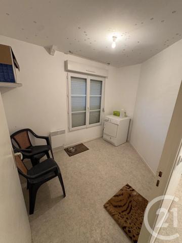 Immeuble à vendre  205 m 2   ROYE  - 80