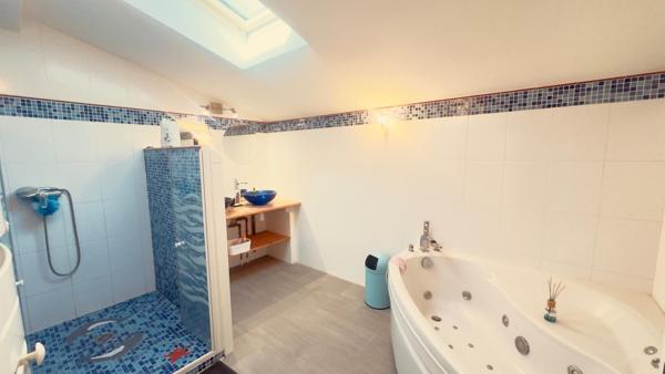 GUJAN-MESTRAS MAISON 113m² 5 PIÈCES TERRAIN 945m² CHALET INDÉPENDANT