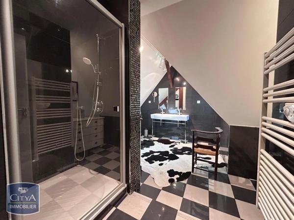 Appartement à louer 3 pièces 102.8m² Sarlat-la-Canéda (24200)
