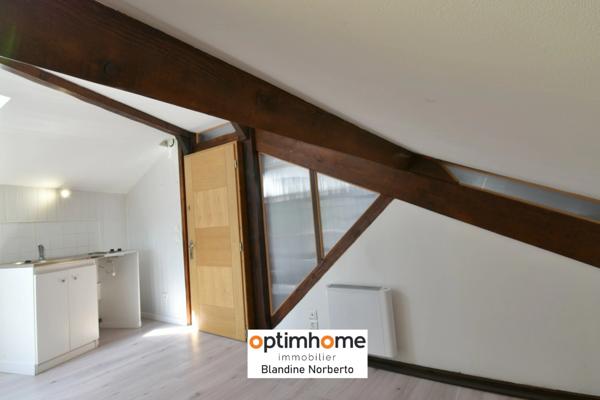 T3 EN DUPLEX MEUBLE A CHAURIAT IDEAL POUR UNE COLOCATION