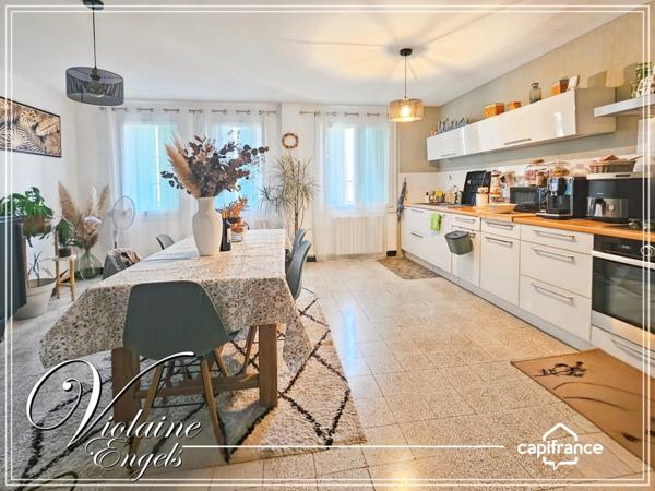 Maison rénovée avec jardin, terrasse et garage dans village proche du Canal du Midi