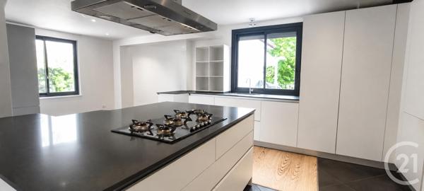 Maison à vendre  8 pièces - 204 m 2   CAMBLANES ET MEYNAC  - 33