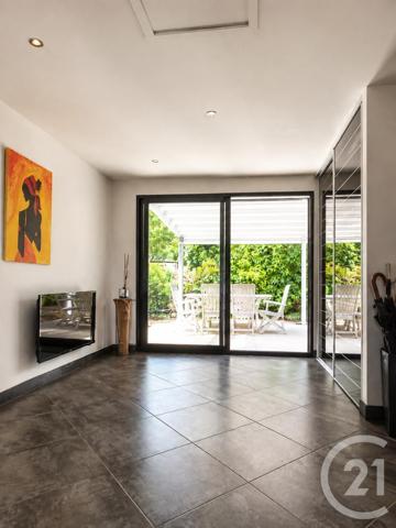 Maison à vendre  8 pièces - 204 m 2   CAMBLANES ET MEYNAC  - 33