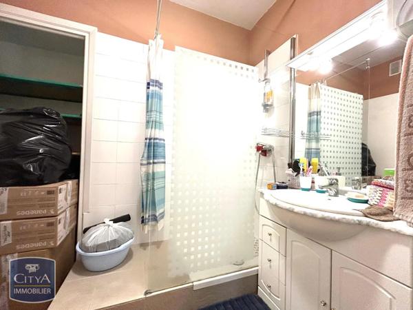 Appartement à louer 2 pièces 58.57m² Saint-Étienne (42000)