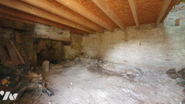 Longère à rénover avec terrain