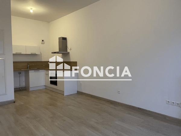 Location Appartement 2 pièces 47.82 m² - 28 RUE DU GRAND BUT Lomme 59160