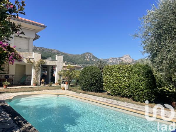 Maison à vendre 7 pièces 144 m² Vence