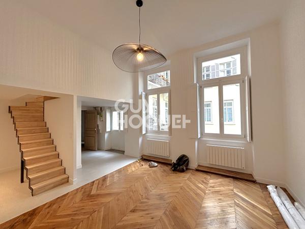 LYON 2 AUGUSTE COMTE SALA - T3 bis -72 m2 - Balcon