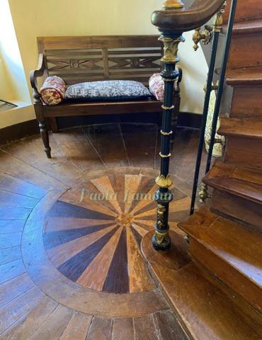 Château XIXe de 1100m2 avec maison de gardien et dépendances