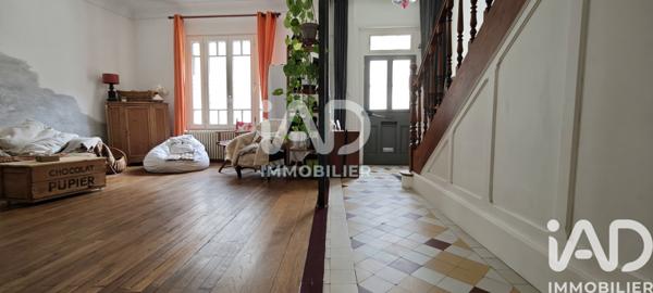 Maison à vendre 6 pièces 137 m² Fontenay-le-Comte