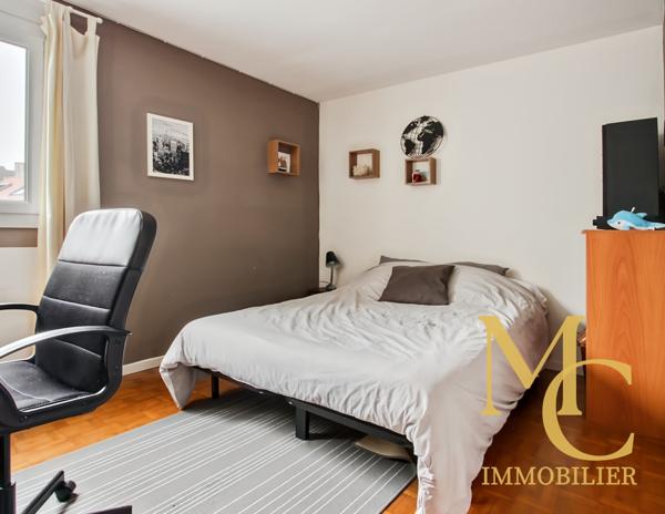 Voisins-le-Bretonneux (78960) MAISON / LE VILLAGE / VOISINS-LE-BRETONNEUX