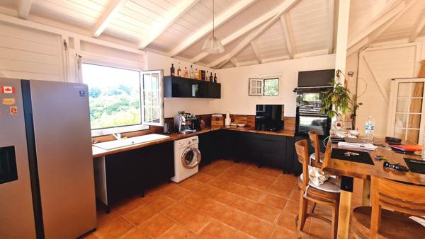 Maison à LES TROIS ILETS (97229)