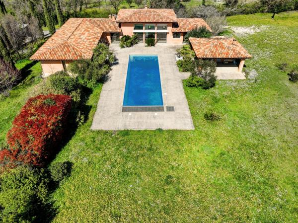 Vente Maison de luxe Aix-en-Provence 5 Pièces 202 m²
