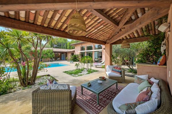 Vente Maison de luxe Aix-en-Provence 5 Pièces 202 m²