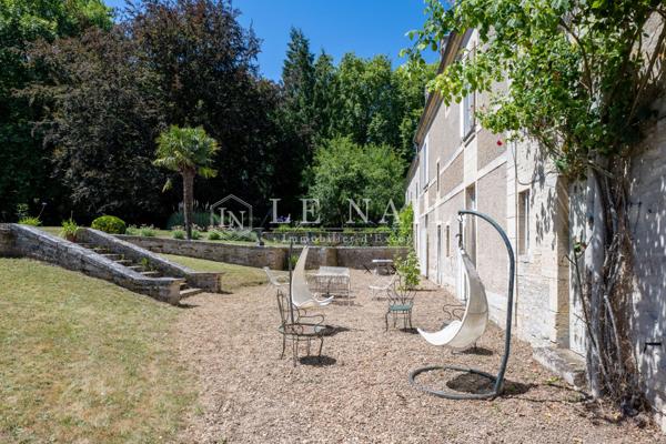 Charmante demeure seigneuriale, dans le Bessin, aux portes de Caen