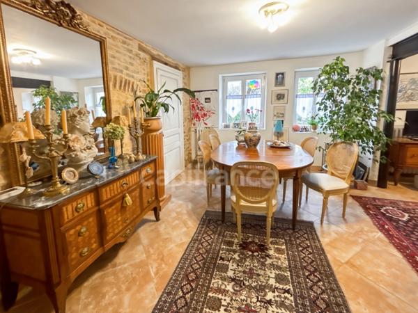 LE MANS Quartier Croix de Pierre / Les Maillets Maison de type longère 2 chambres et un bureau