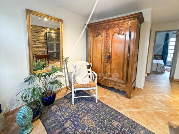 LE MANS Quartier Croix de Pierre / Les Maillets Maison de type longère 2 chambres et un bureau