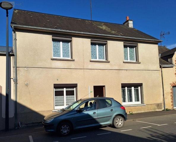 Maison de ville à vendre à Le Bourgneuf-la-Forêt en Mayenne (53410), ref : 53077-11