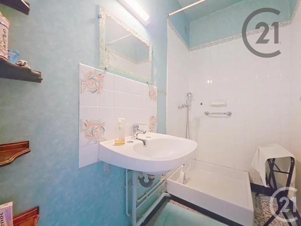 Appartement F5 à vendre  5 pièces - 99 m 2   TROYES  - 10
