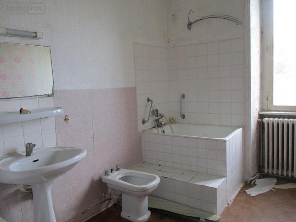 Maison à vendre à Trébrivan dans les Côtes-d'Armor (22340), ref : 29064-985074