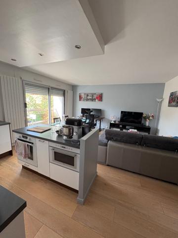 Appartement Courbevoie 2 pièce(s) 47 m2