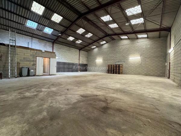 Location                                                      Local commercial
                        
                     2 pièces                      218 m2                     à Jonchery-sur-Vesle