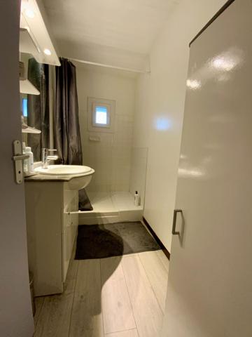 Charme et Potentiel : Superbe Charentaise à agrandir