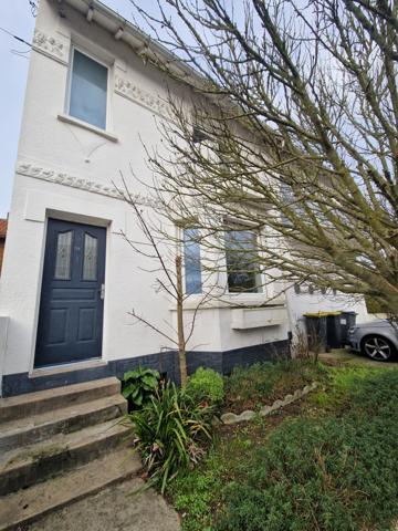 MAISON + STUDIO + ATELIER / GARAGE