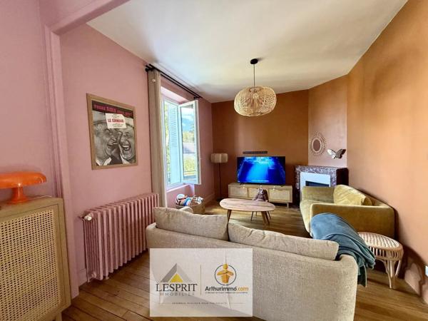 Location                                                      Maison
                        
                     4 pièces                      98 m2                     à Brive-la-Gaillarde