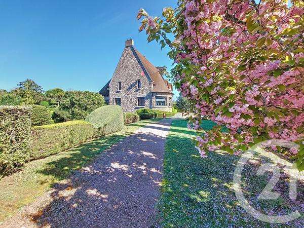 Maison à vendre  7 pièces - 230,31 m2 AIGUEPERSE - 63