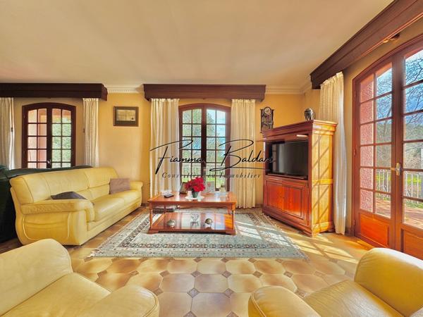 À vendre Villa 7 pièces de 205 m², Terrain 2 700 m², Havre de paix, Folelli, Penta di Casinca, Haute-Corse (20)