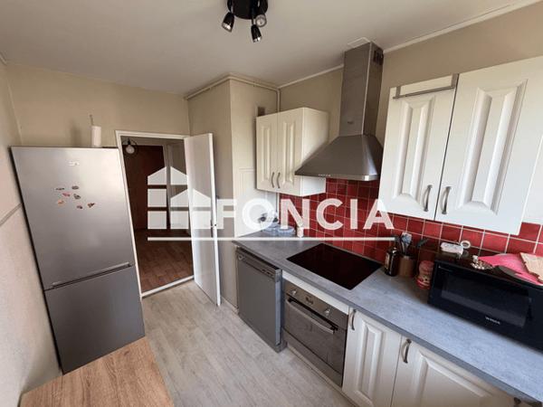 Location Appartement 4 pièces 85.78 m² - 5/7 RUE DE PROVENCE Poitiers 86000