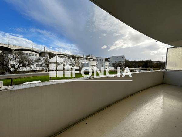 Location Appartement meublé 2 pièces 29.19 m² - AVENUE JEAN MONNET La Rochelle 17000