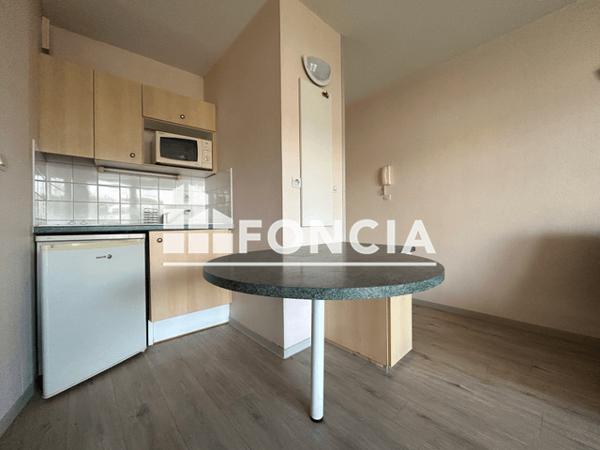 Location Appartement meublé 2 pièces 29.19 m² - AVENUE JEAN MONNET La Rochelle 17000