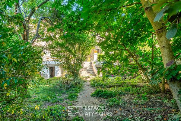 Duplex avec jardin et balcons