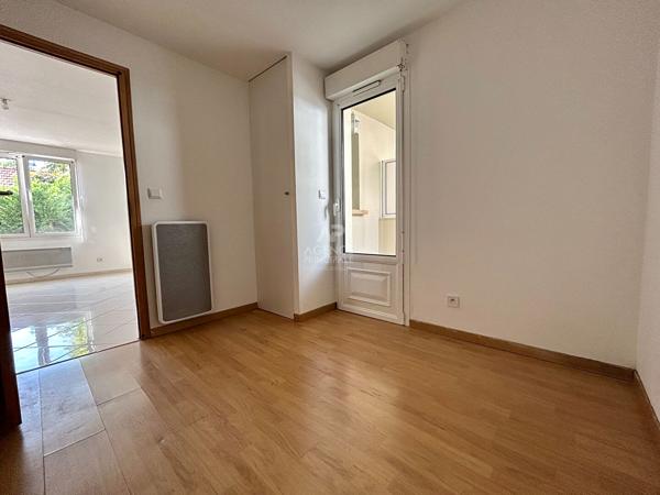 Appartement Poissy 3 pièce(s) 48.66 m2 Loyer 1 020 €/mois charges comprises **  - Référence  9240