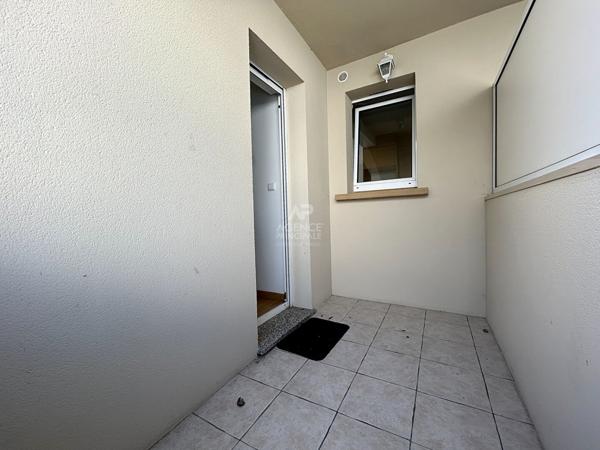 Appartement Poissy 3 pièce(s) 48.66 m2 Loyer 1 020 €/mois charges comprises **  - Référence  9240