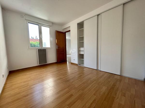 Appartement Poissy 3 pièce(s) 48.66 m2 Loyer 1 020 €/mois charges comprises **  - Référence  9240