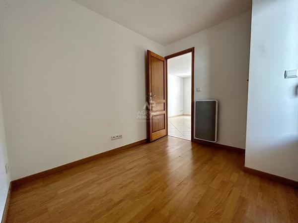 Appartement Poissy 3 pièce(s) 48.66 m2 Loyer 1 020 €/mois charges comprises **  - Référence  9240