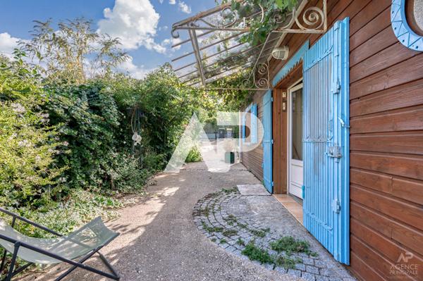 Maison Rueil Malmaison 4 pièce(s) 75m2 710 000 € **  - Référence  19976