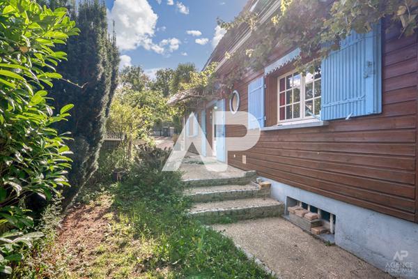 Maison Rueil Malmaison 4 pièce(s) 75m2 710 000 € **  - Référence  19976