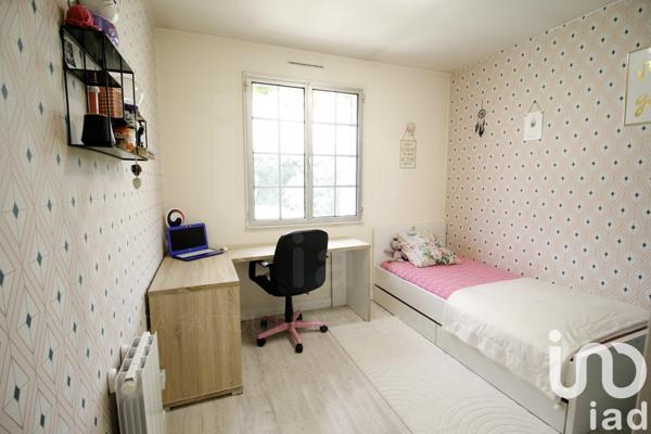 Maison 5 pièces de 136 m² à Bueil (27730)