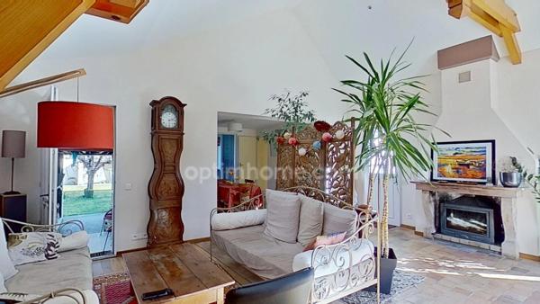 CLAYE SOUILLY - Maison de 6 pièces avec garage pour 2 véhicules, remise, atelier et cave - Parcelle de 770m²