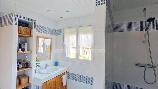 CLAYE SOUILLY - Maison de 6 pièces avec garage pour 2 véhicules, remise, atelier et cave - Parcelle de 770m²
