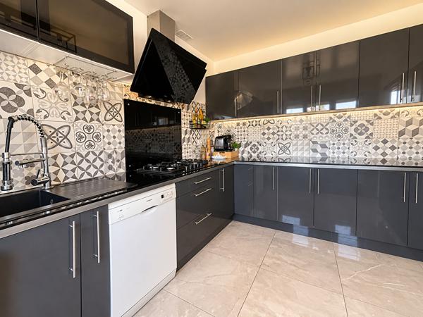 Maison Lèves 7 pièces 137 m2