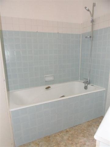 Maison MOUTIERS LES MAUXFAITS 4 pièce(s) 90 m2