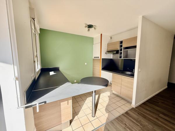 Studio avec terrasse et place de parking