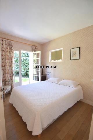 VAUX/MER - Élégante villa avec piscine, proche plage - AU PRIX de 1.199.500€ HAI
