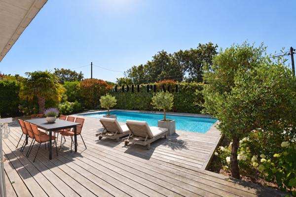 VAUX/MER - Élégante villa avec piscine, proche plage - AU PRIX de 1.199.500€ HAI